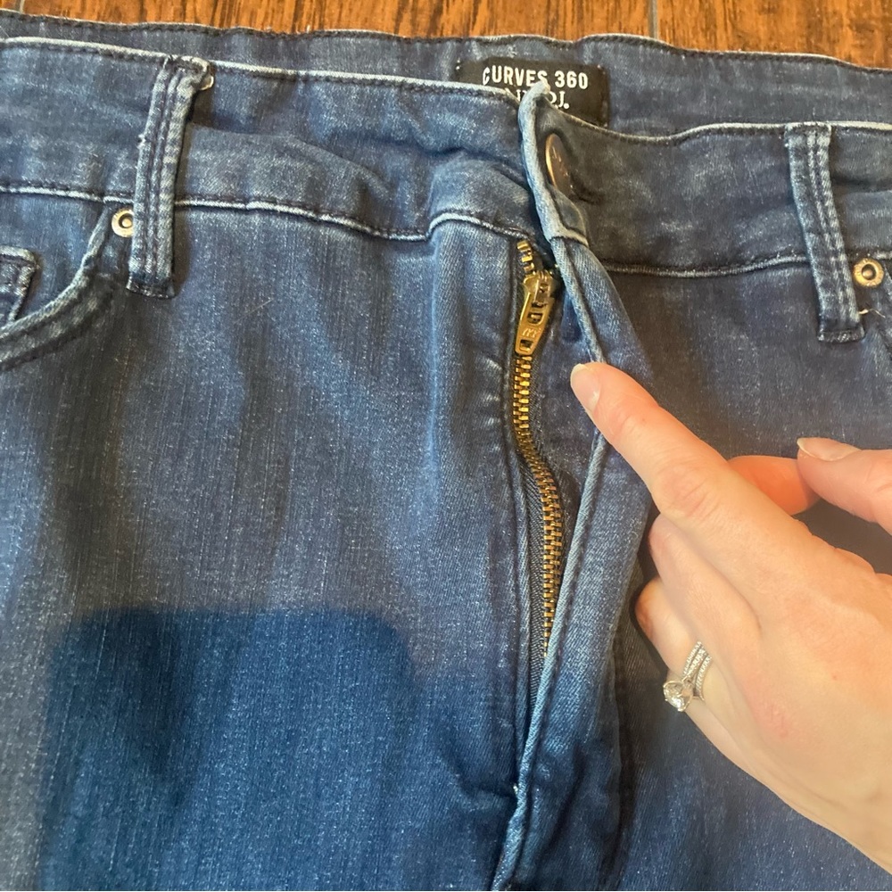 Jeans - Picture 8 of 10